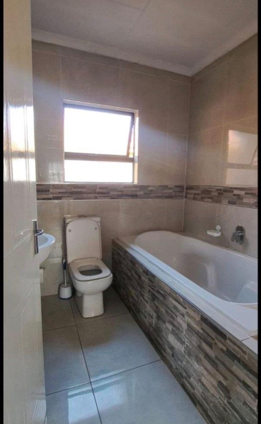 3 Bedroom Property for Sale in Southdowns Estate Gauteng