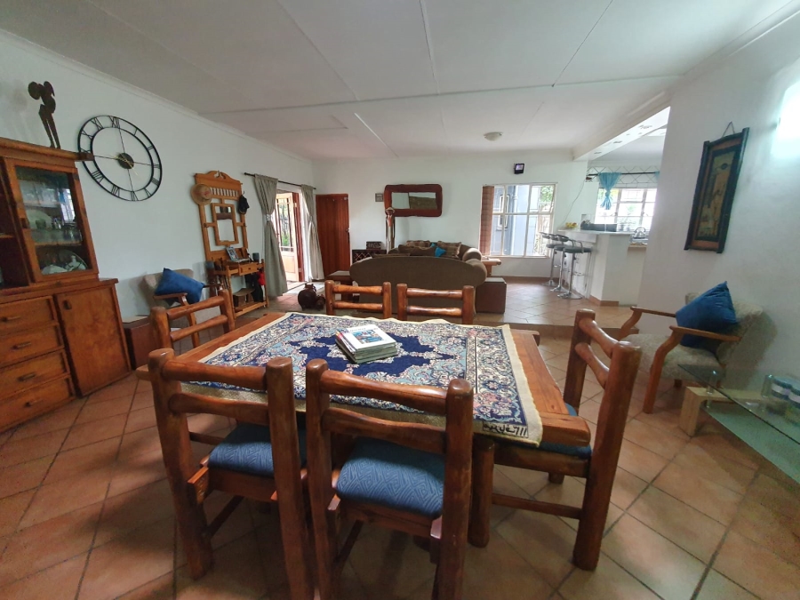 6 Bedroom Property for Sale in Tileba Gauteng