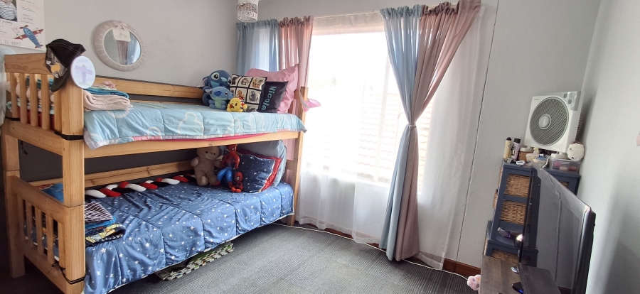 2 Bedroom Property for Sale in Annlin Gauteng