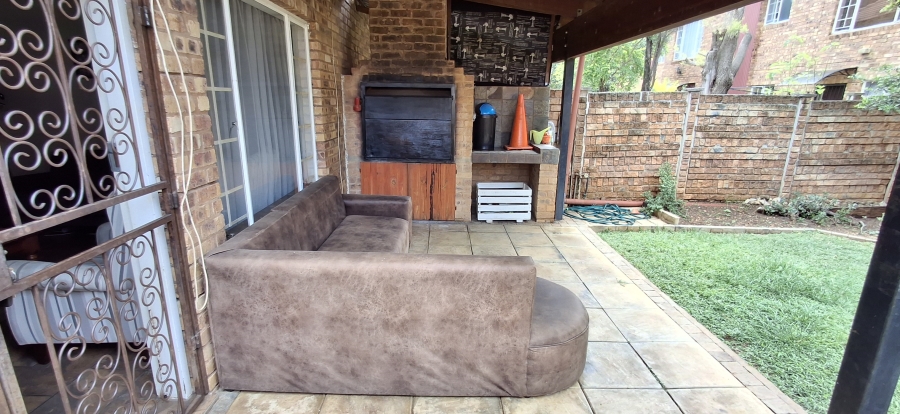 2 Bedroom Property for Sale in Annlin Gauteng