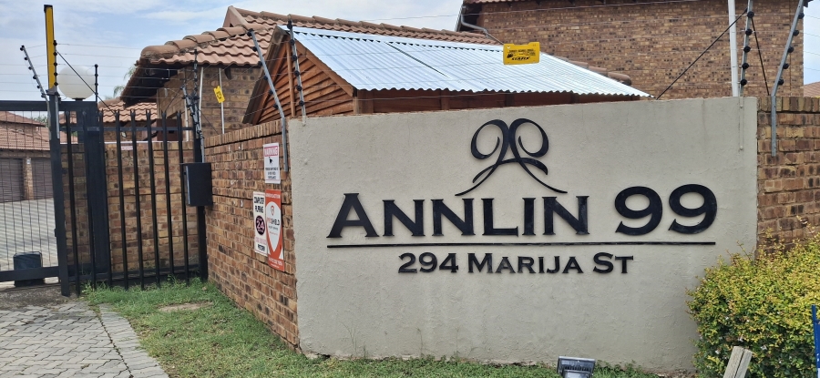 2 Bedroom Property for Sale in Annlin Gauteng