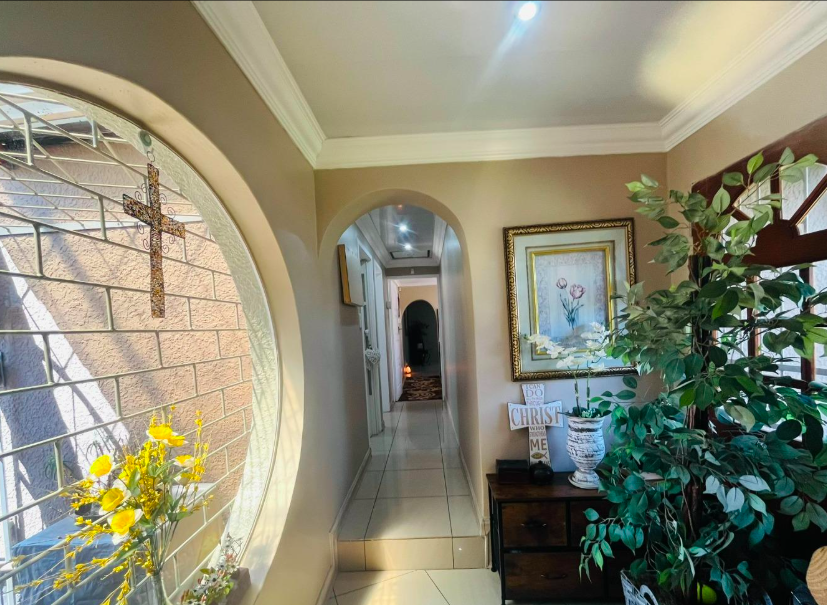 2 Bedroom Property for Sale in Elandspark Gauteng