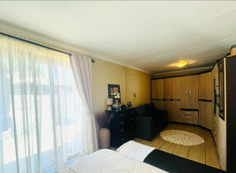 2 Bedroom Property for Sale in Elandspark Gauteng