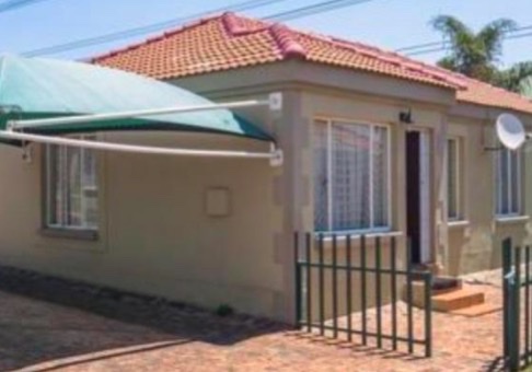3 Bedroom Property for Sale in Elandspark Gauteng