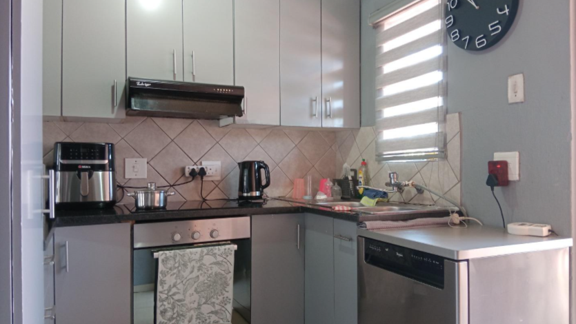 2 Bedroom Property for Sale in Albermarle Gauteng