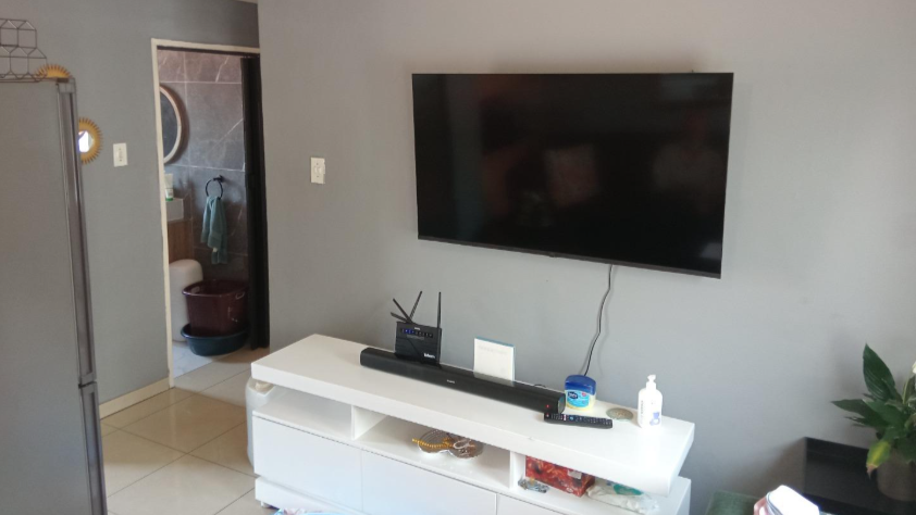 2 Bedroom Property for Sale in Albermarle Gauteng