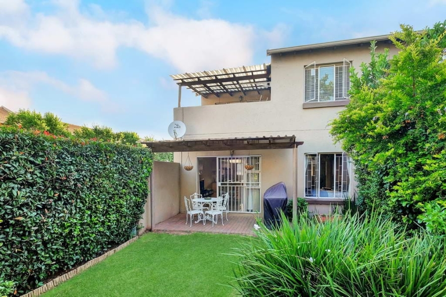 3 Bedroom Property for Sale in Greenstone Hill Gauteng