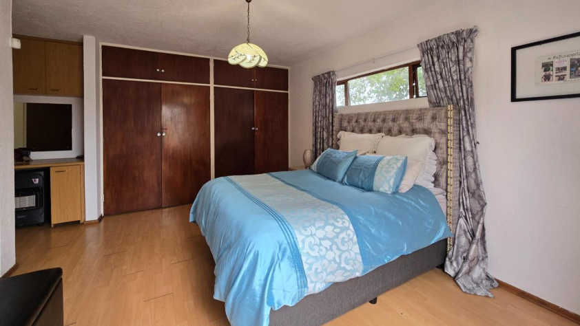 3 Bedroom Property for Sale in Brackendowns Gauteng