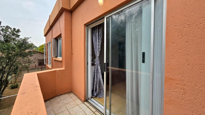 3 Bedroom Property for Sale in Brackendowns Gauteng