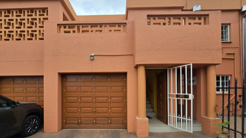 3 Bedroom Property for Sale in Brackendowns Gauteng