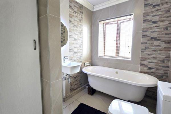 2 Bedroom Property for Sale in Meyersdal Gauteng