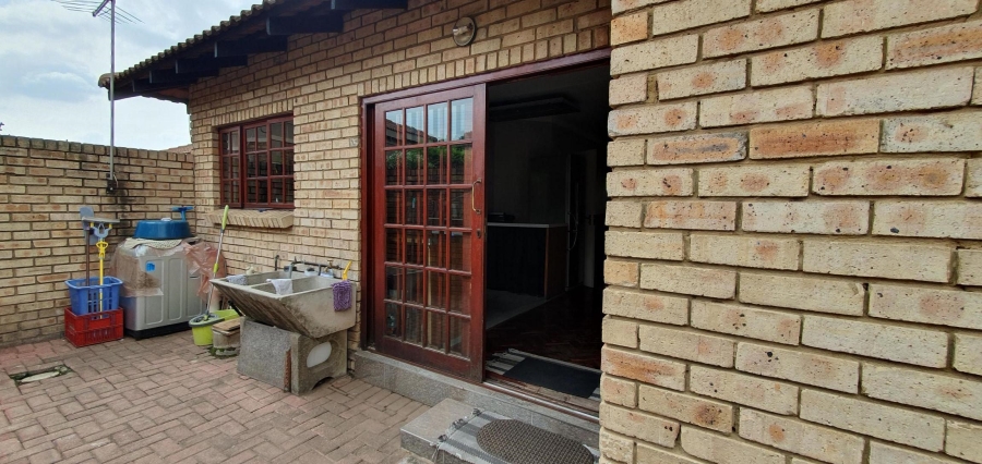 3 Bedroom Property for Sale in New Market Park Gauteng