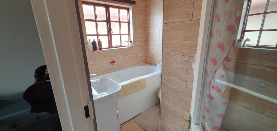 3 Bedroom Property for Sale in New Market Park Gauteng