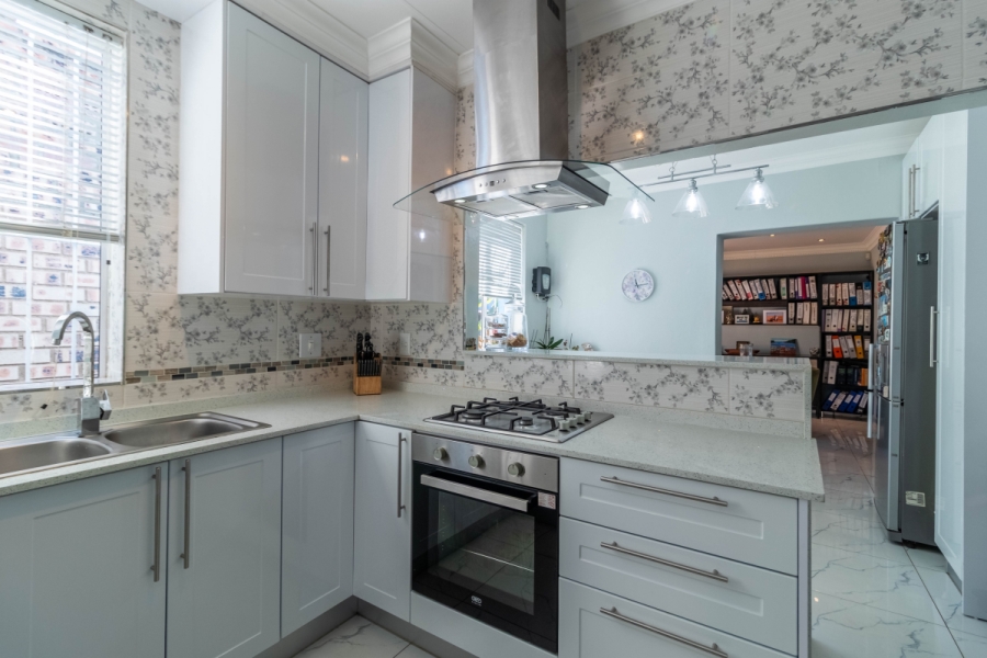 3 Bedroom Property for Sale in Kensington Gauteng