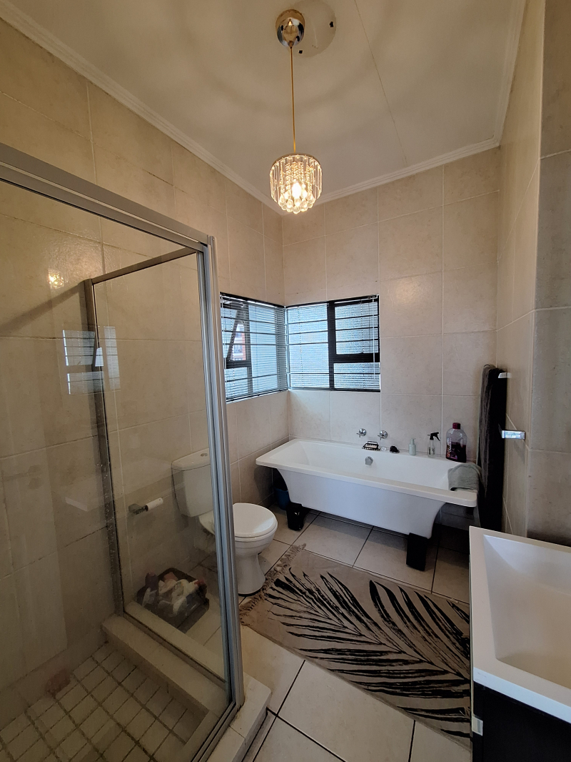 1 Bedroom Property for Sale in Strelitzia Gauteng
