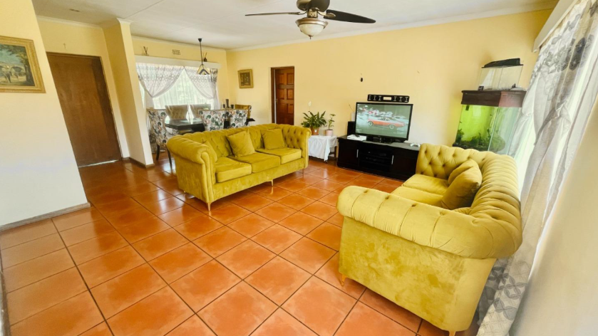 4 Bedroom Property for Sale in Brackendowns Gauteng