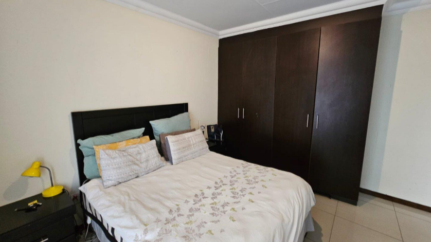2 Bedroom Property for Sale in Brackendowns Gauteng