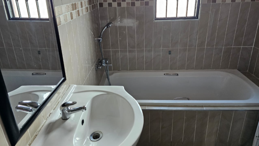 2 Bedroom Property for Sale in Brackendowns Gauteng