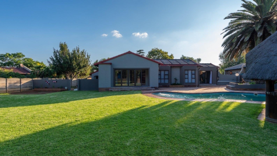 3 Bedroom Property for Sale in Brackenhurst Gauteng