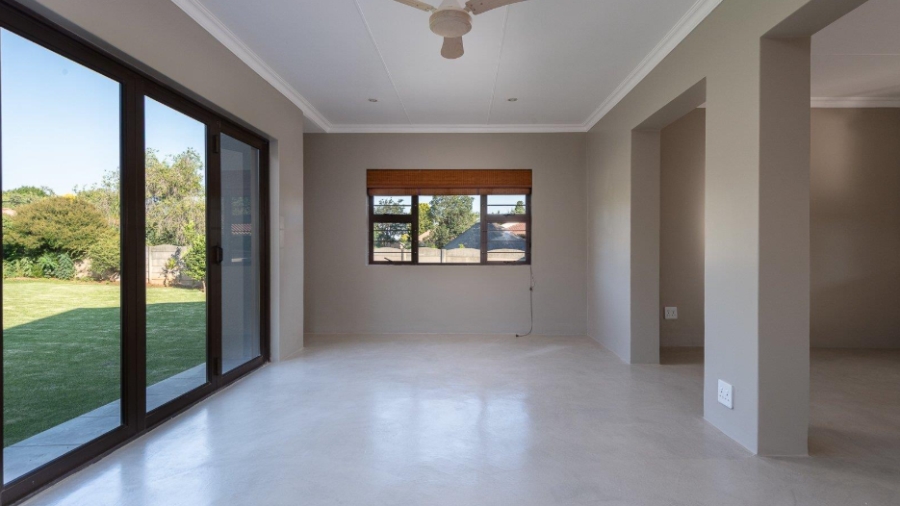 3 Bedroom Property for Sale in Brackenhurst Gauteng