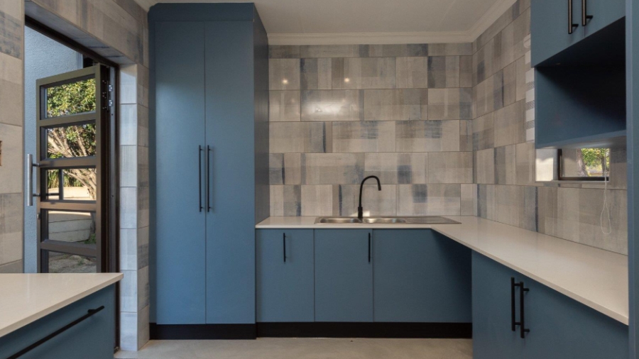 3 Bedroom Property for Sale in Brackenhurst Gauteng