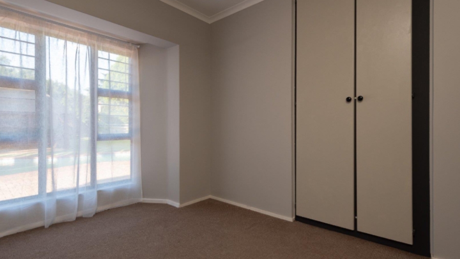 3 Bedroom Property for Sale in Brackenhurst Gauteng