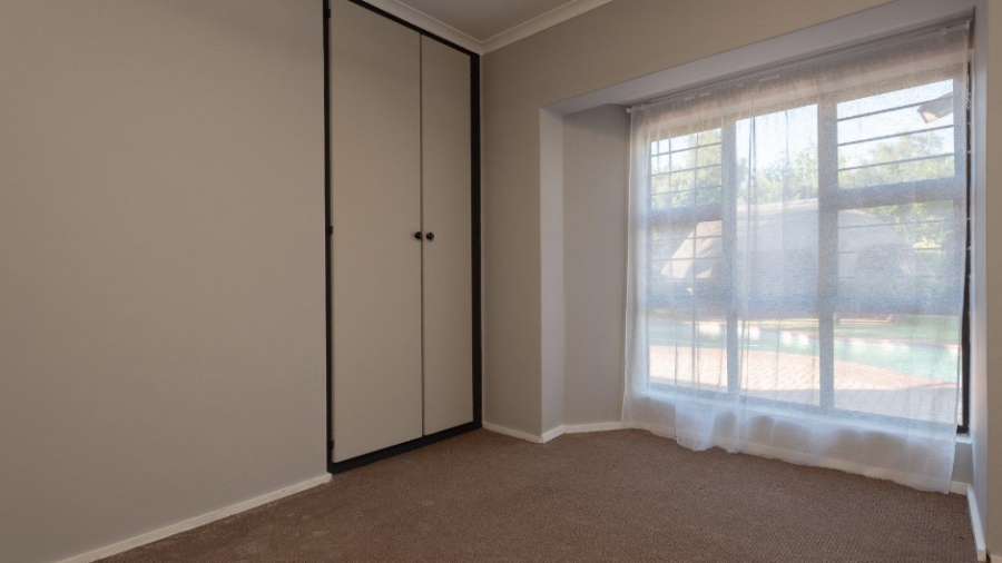 3 Bedroom Property for Sale in Brackenhurst Gauteng