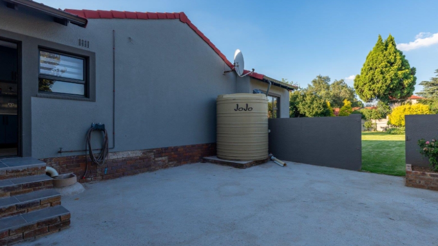 3 Bedroom Property for Sale in Brackenhurst Gauteng
