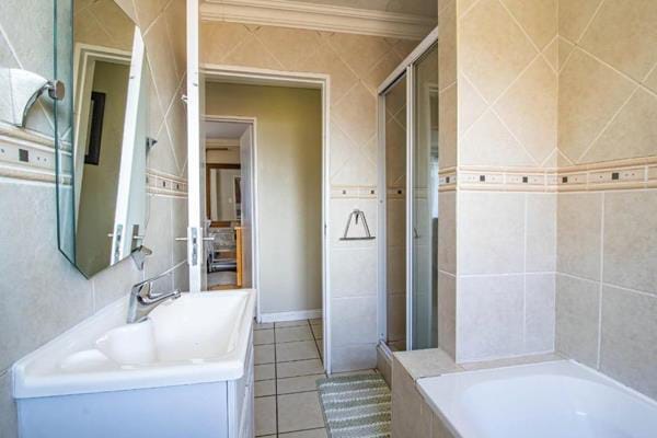 3 Bedroom Property for Sale in Meyersdal Gauteng