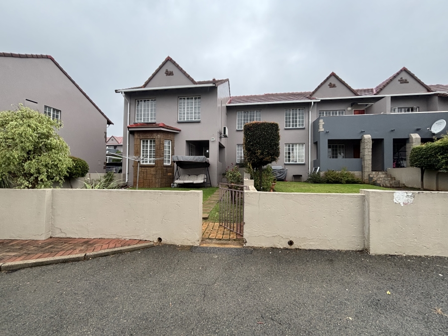 3 Bedroom Property for Sale in Eden Glen Gauteng