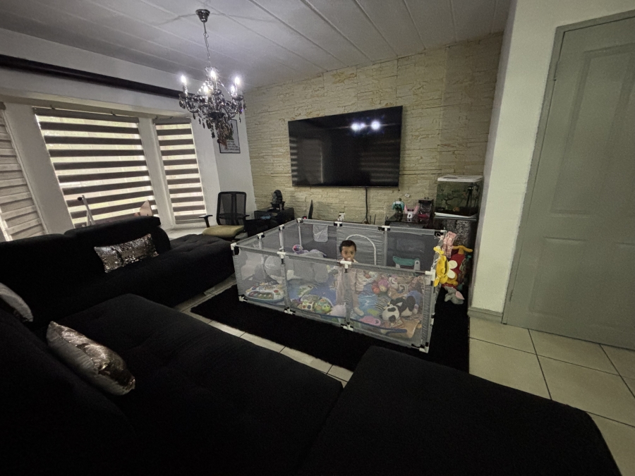 3 Bedroom Property for Sale in Eden Glen Gauteng