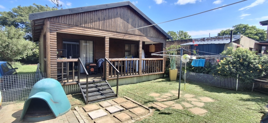 5 Bedroom Property for Sale in Mountain View Gauteng