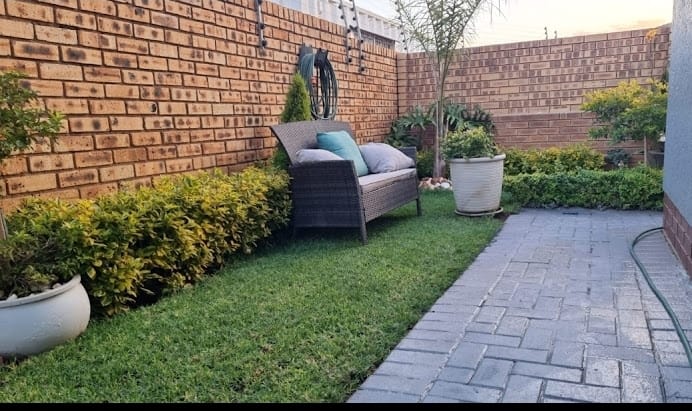 0 Bedroom Property for Sale in Thatchfield Ridge Gauteng