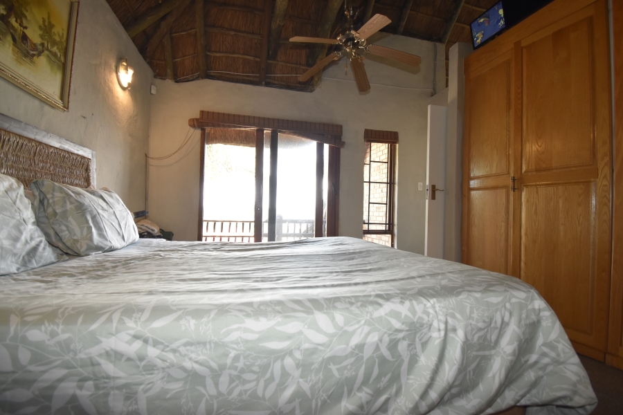 4 Bedroom Property for Sale in Helderkruin Gauteng