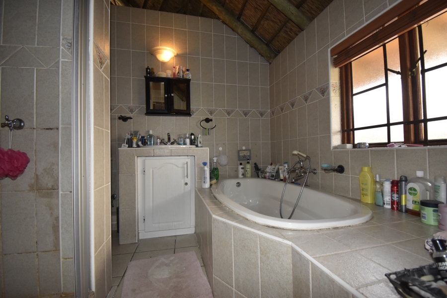 4 Bedroom Property for Sale in Helderkruin Gauteng