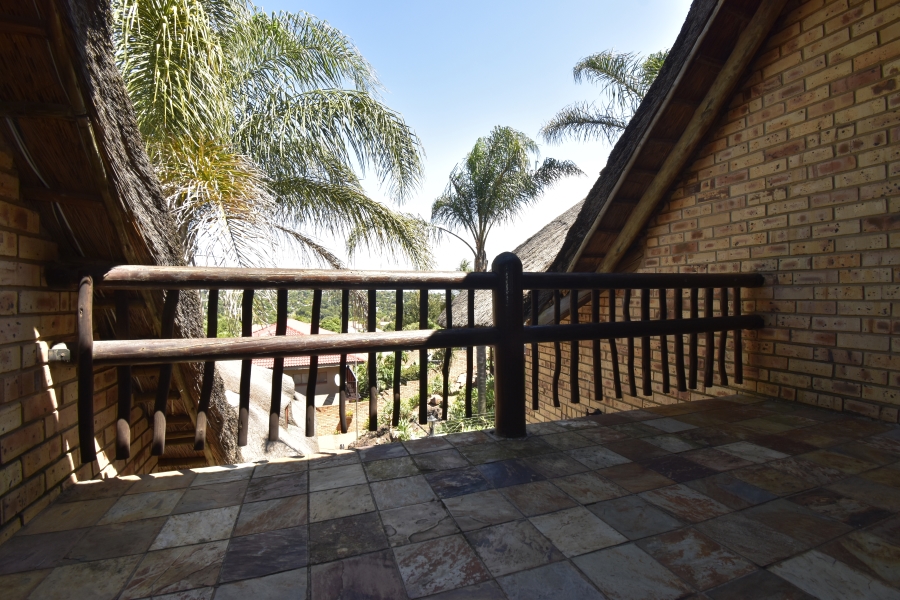 4 Bedroom Property for Sale in Helderkruin Gauteng