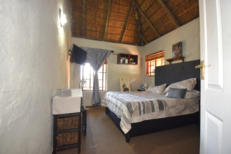 4 Bedroom Property for Sale in Helderkruin Gauteng