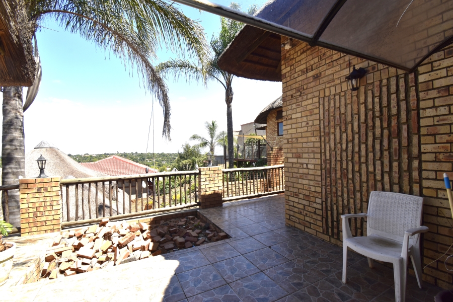4 Bedroom Property for Sale in Helderkruin Gauteng