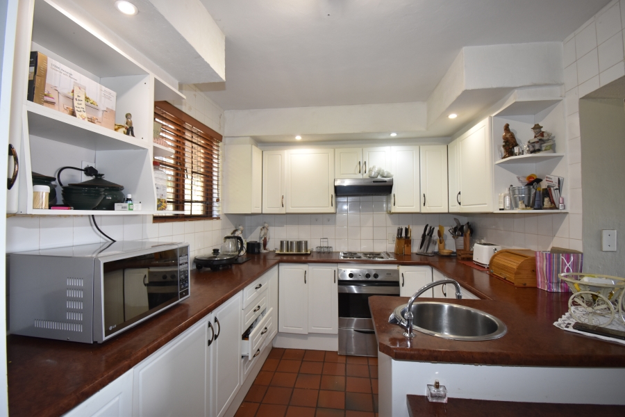 4 Bedroom Property for Sale in Helderkruin Gauteng