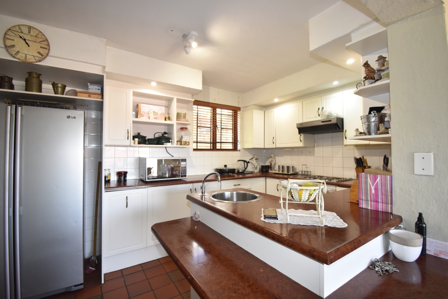 4 Bedroom Property for Sale in Helderkruin Gauteng