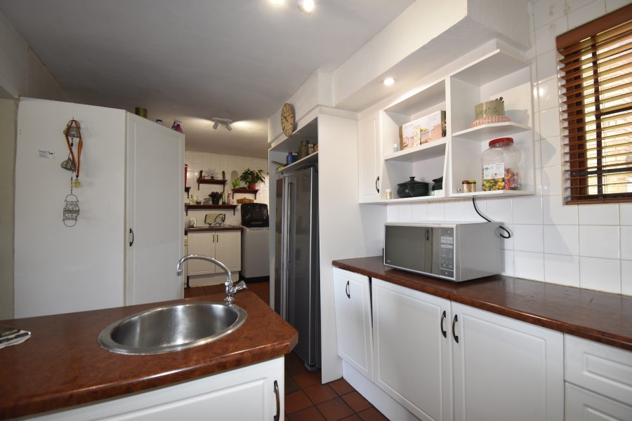 4 Bedroom Property for Sale in Helderkruin Gauteng