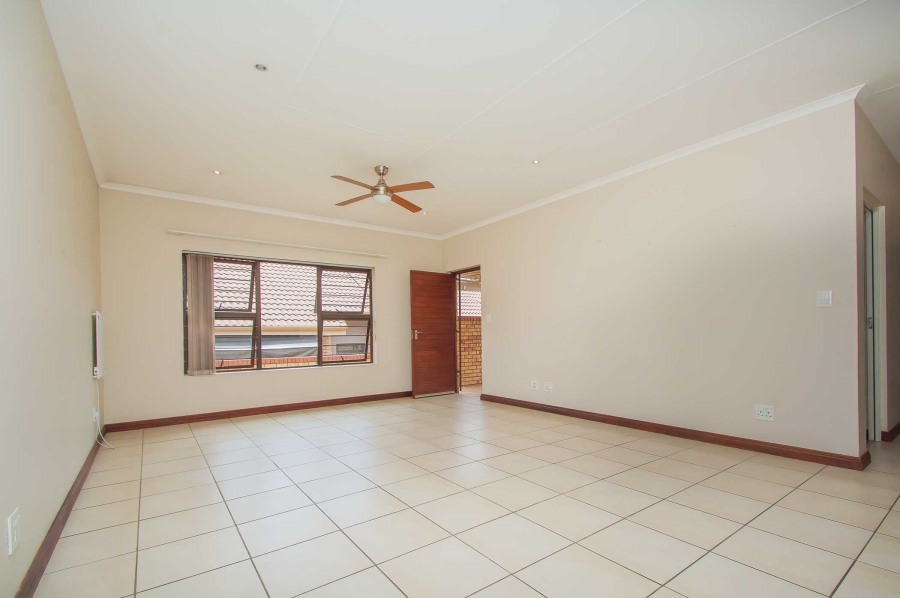 2 Bedroom Property for Sale in Olivedale Gauteng