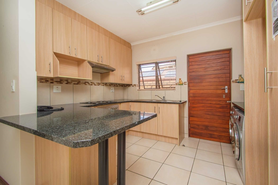 2 Bedroom Property for Sale in Olivedale Gauteng