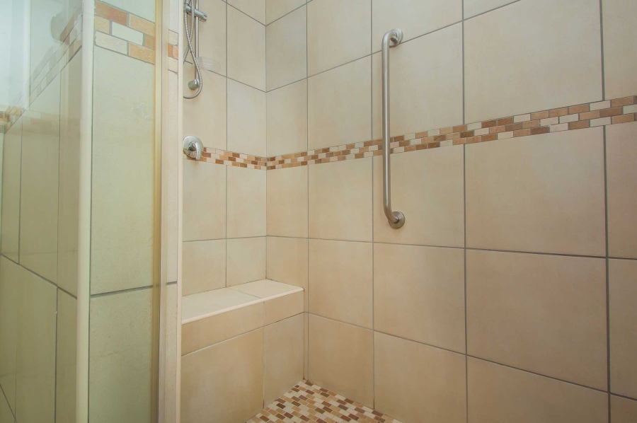 2 Bedroom Property for Sale in Olivedale Gauteng