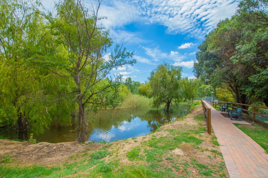 2 Bedroom Property for Sale in Olivedale Gauteng