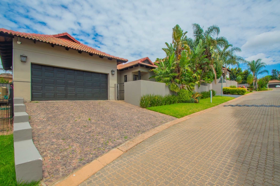 2 Bedroom Property for Sale in North Riding Gauteng