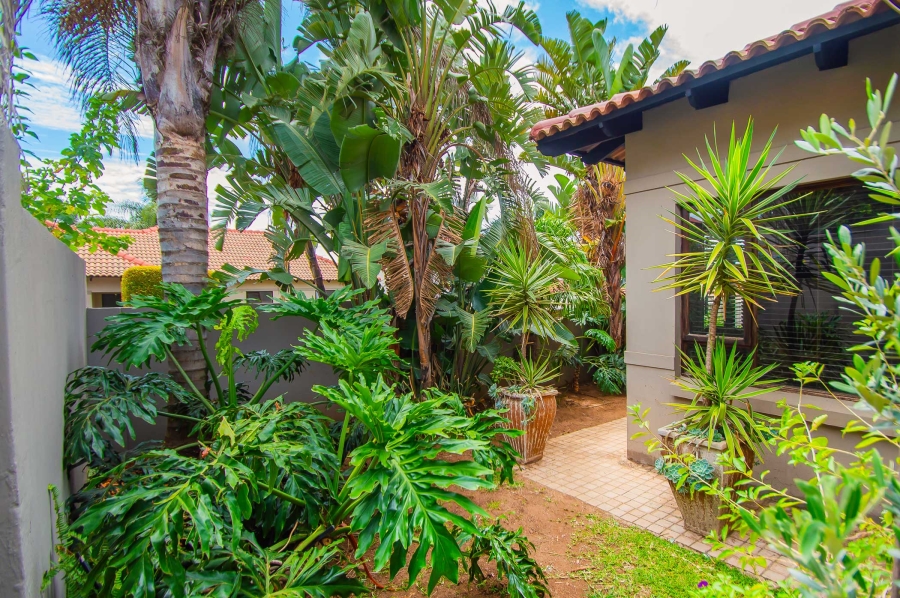 2 Bedroom Property for Sale in North Riding Gauteng