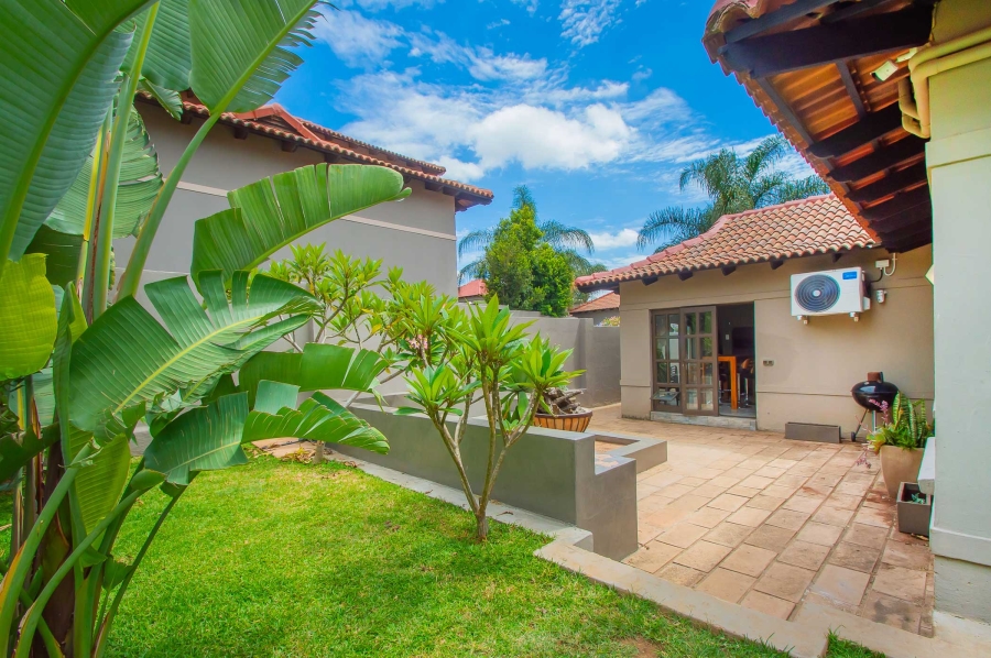 2 Bedroom Property for Sale in North Riding Gauteng