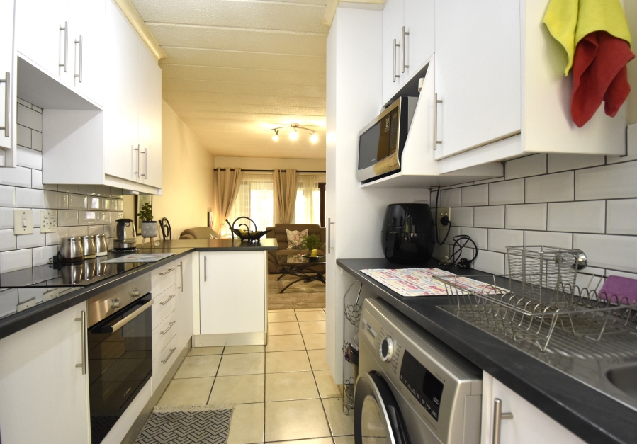 To Let 2 Bedroom Property for Rent in Jukskei Park Gauteng