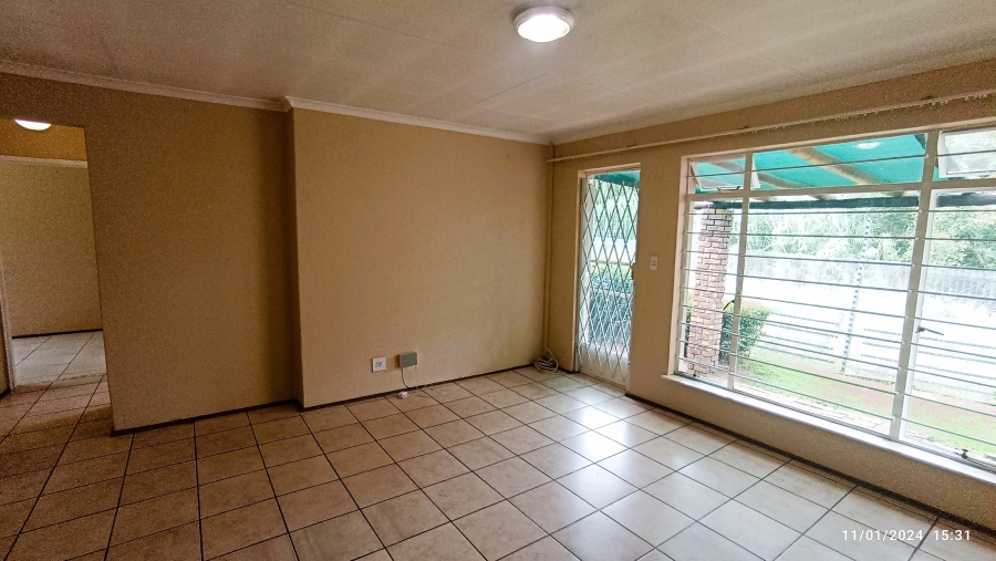 2 Bedroom Property for Sale in Sonneglans Gauteng